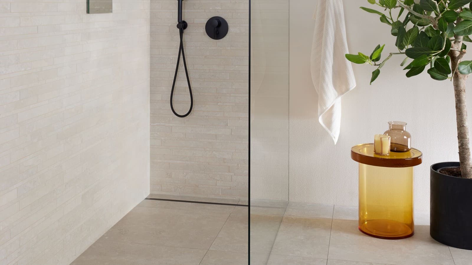 Geberit CleanLine50 golvränna Geberit CleanLine50 golvränna