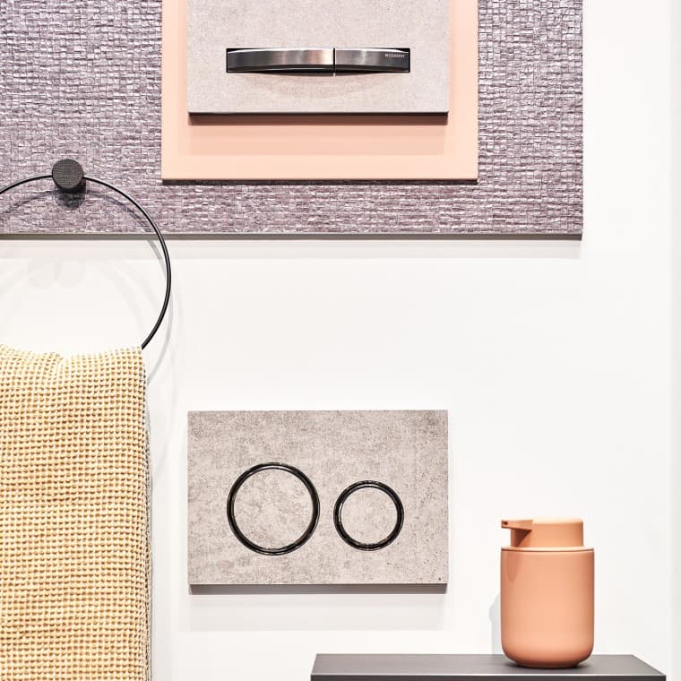 En mix av olika material i badrummet gör det varmt och inbjudande En mix av olika material i badrummet gör det varmt och inbjudande