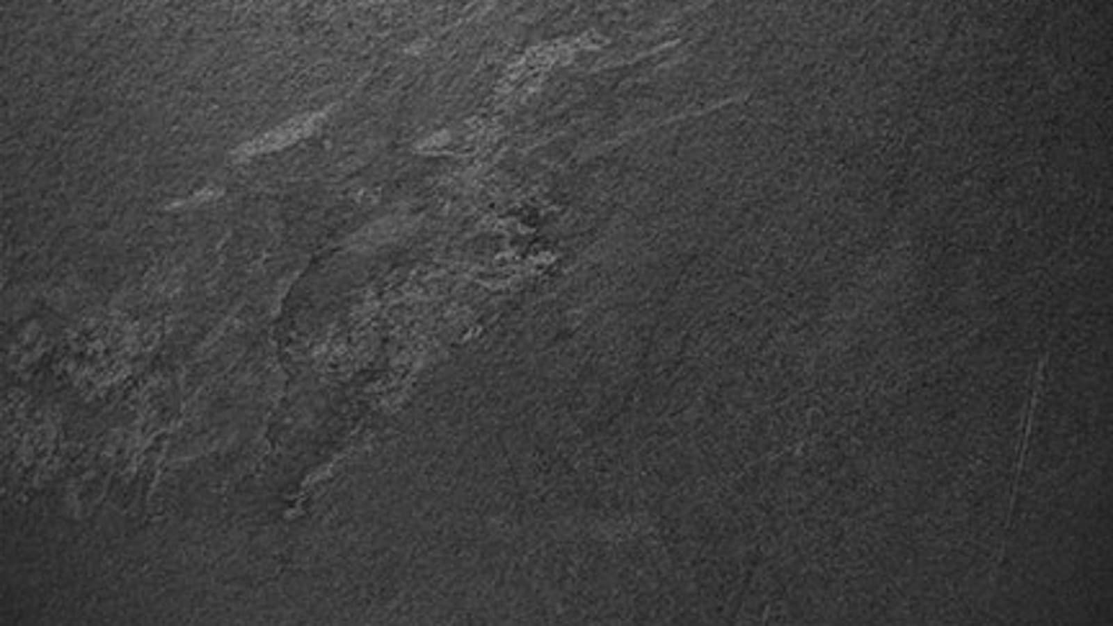 Monolith frontbeklädnad i skiffer Monolith frontbeklädnad i skiffer