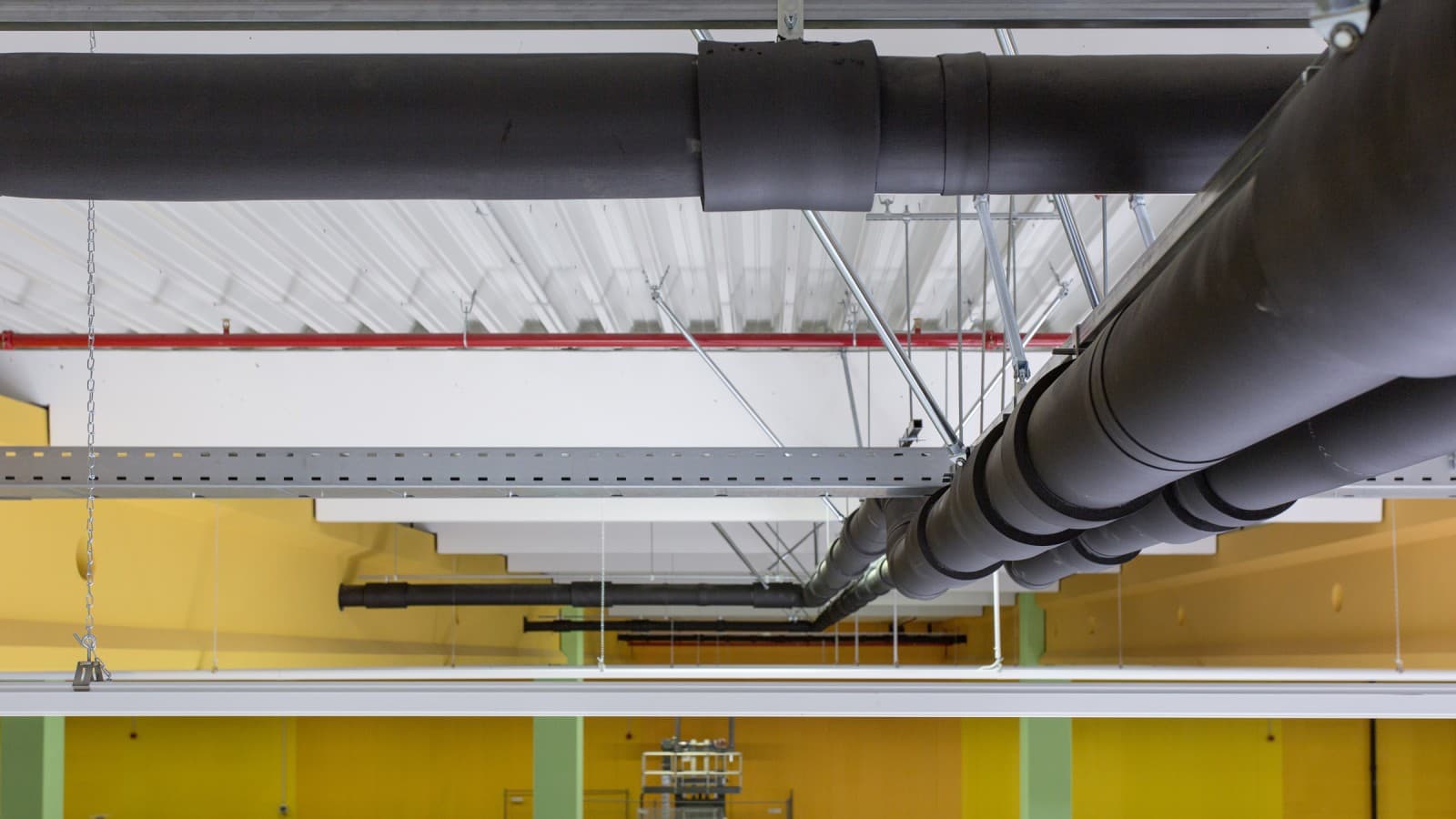 Geberit PE rörledningar i ett takavvattningssystem med Geberit Pluvia Geberit PE rörledningar i ett takavvattningssystem med Geberit Pluvia