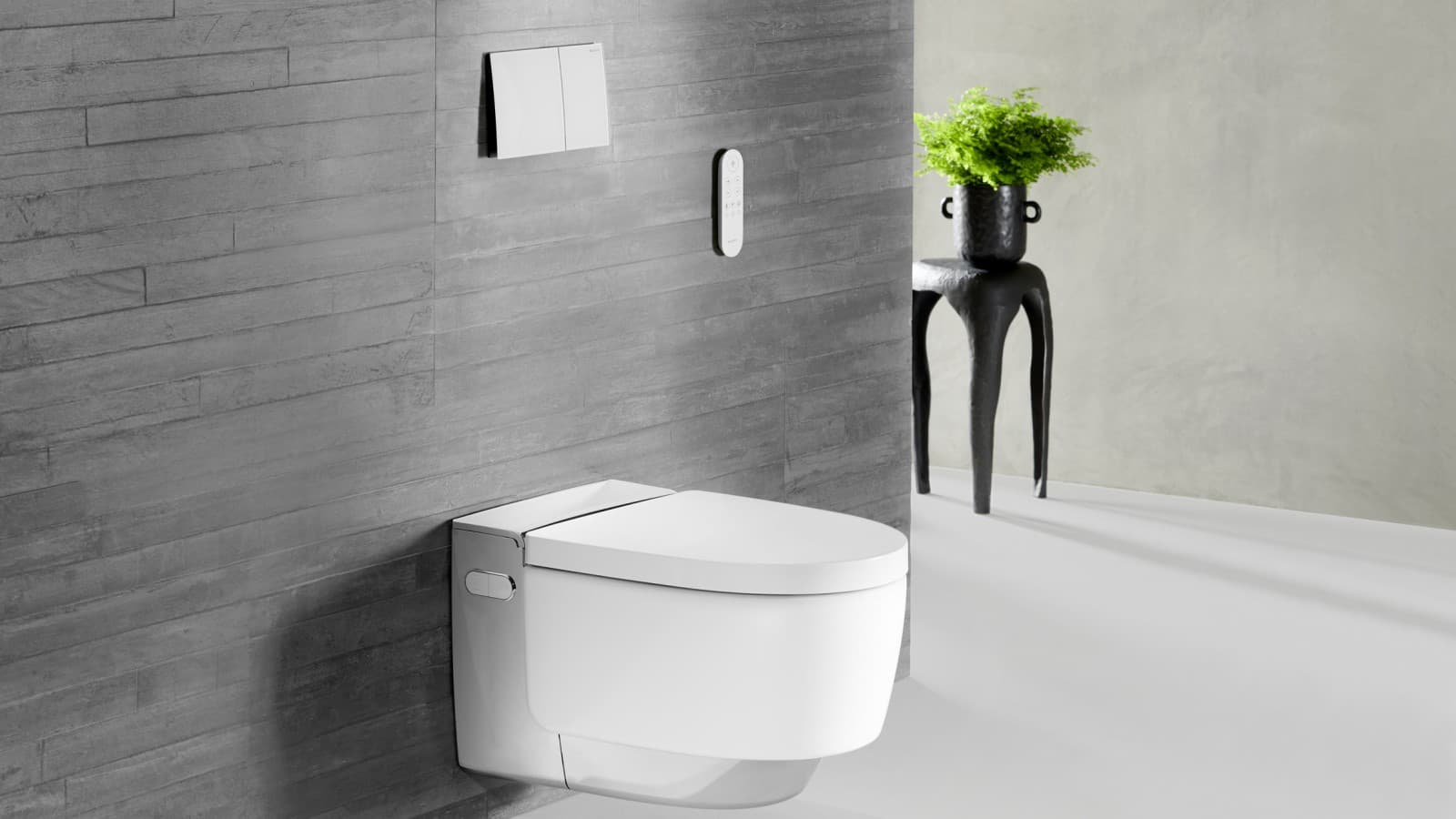 Geberit AquaClean Mera Comfort i krom med Sigma70 spolplatta Geberit AquaClean Mera Comfort i krom med Sigma70 spolplatta